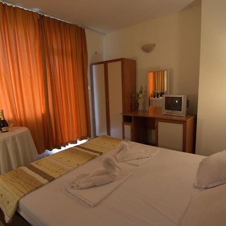 Hotel Stoyanov Ravda ภายนอก รูปภาพ